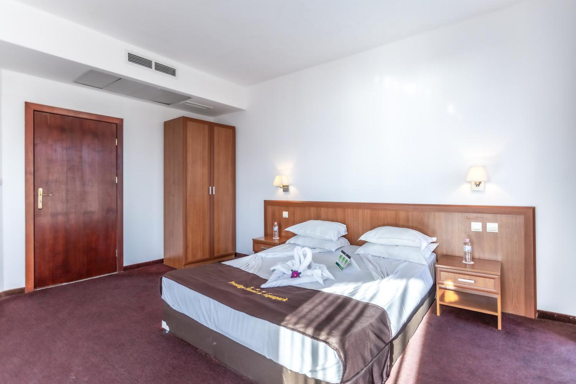 Prestige Hotel And Aquapark Varna Room photo